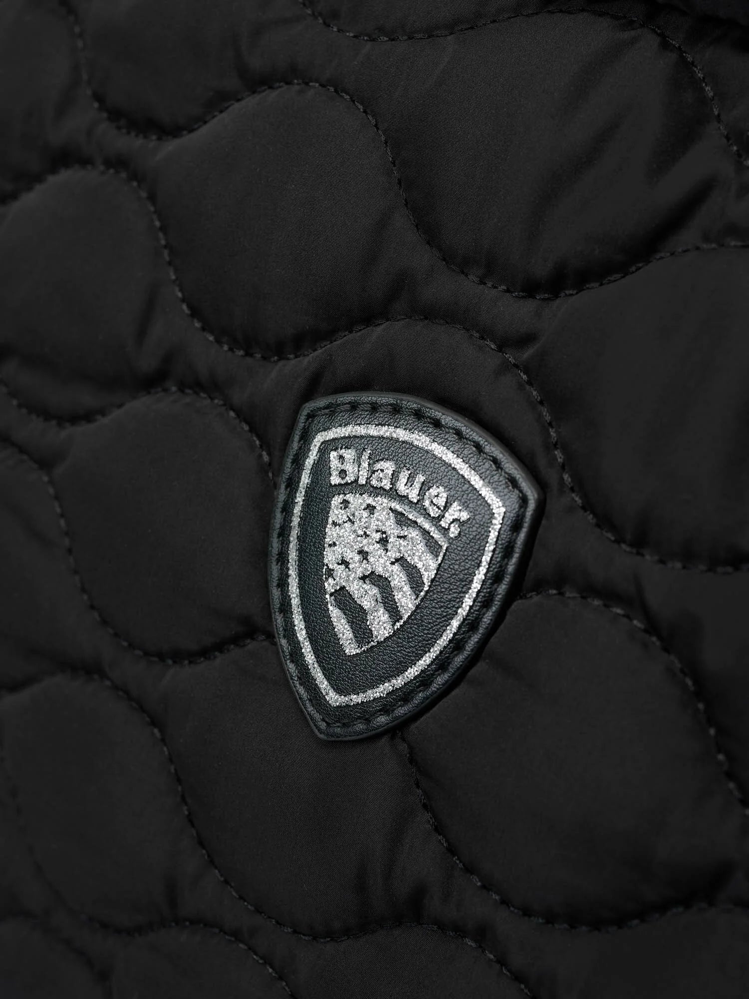 Kabelka dámská prošívaná Chacky XL – BLACK