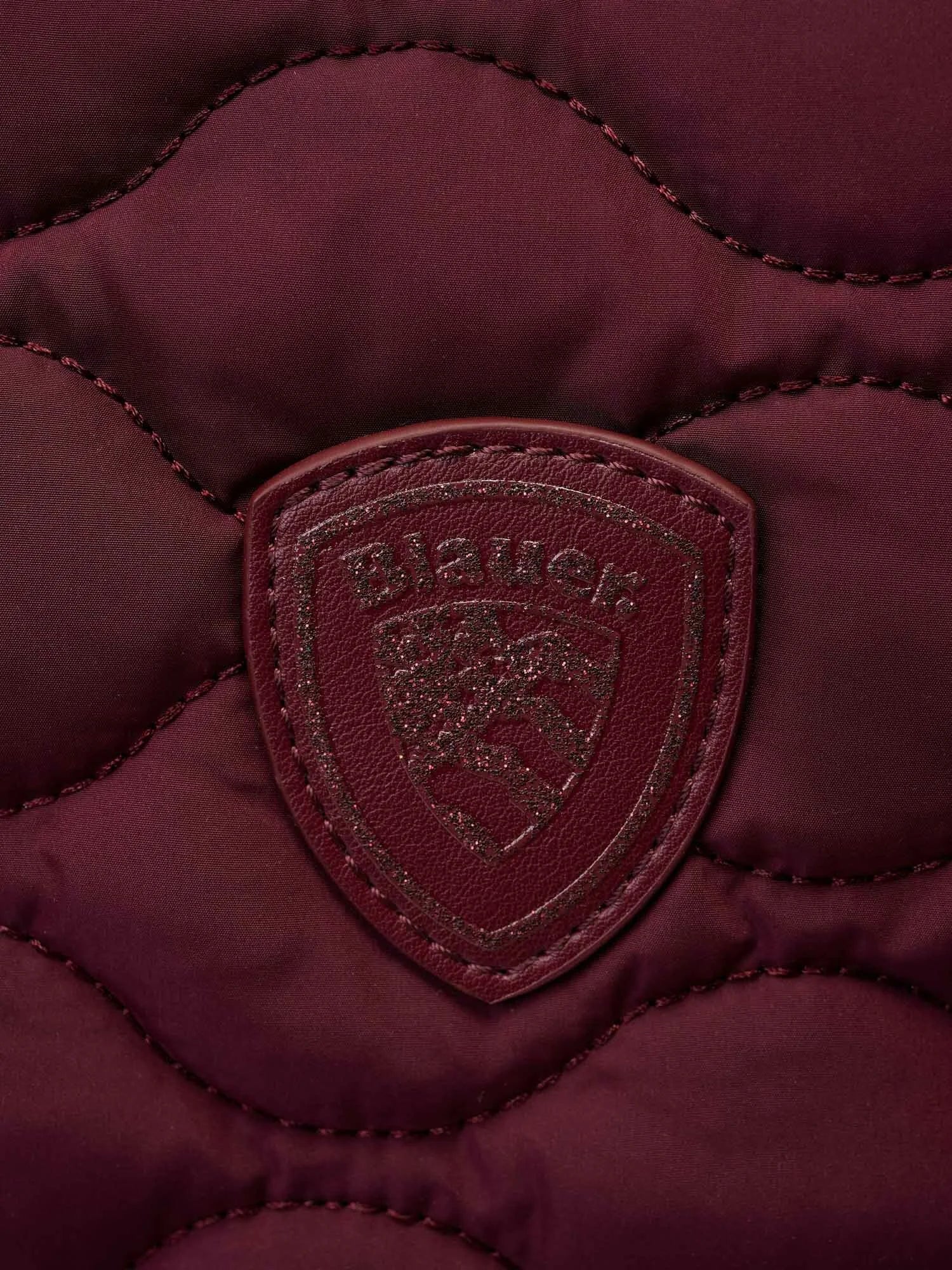 Kabelka dámská prošívaná Chacky XL – BORDEAUX