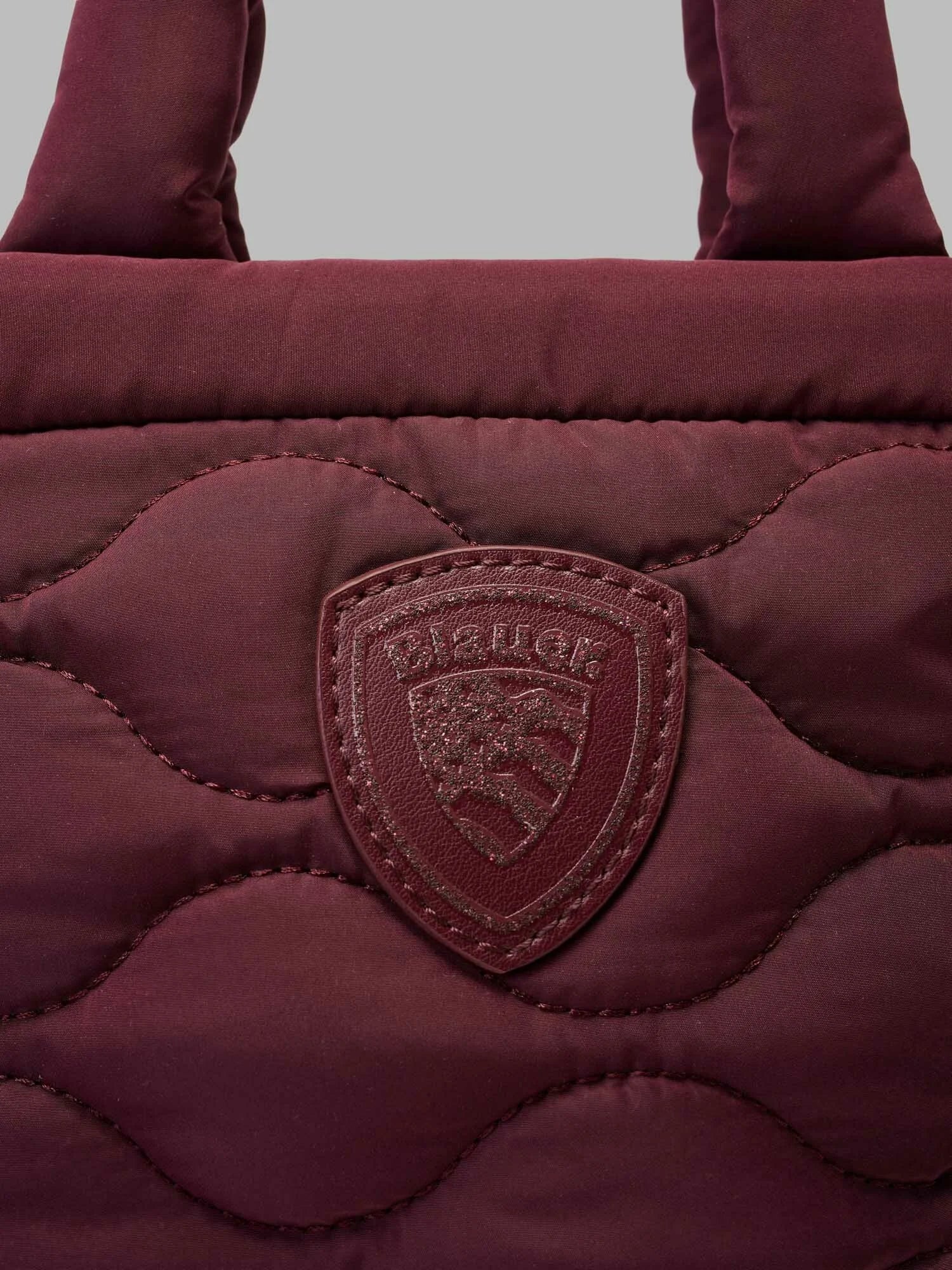 Kabelka dámská prošívaná Chacky XS – BORDEAUX